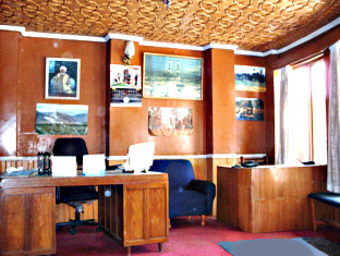 Aziz Hotel Srīnagar Esterno foto